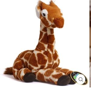 FAO Schwarz planet love plush giraffe